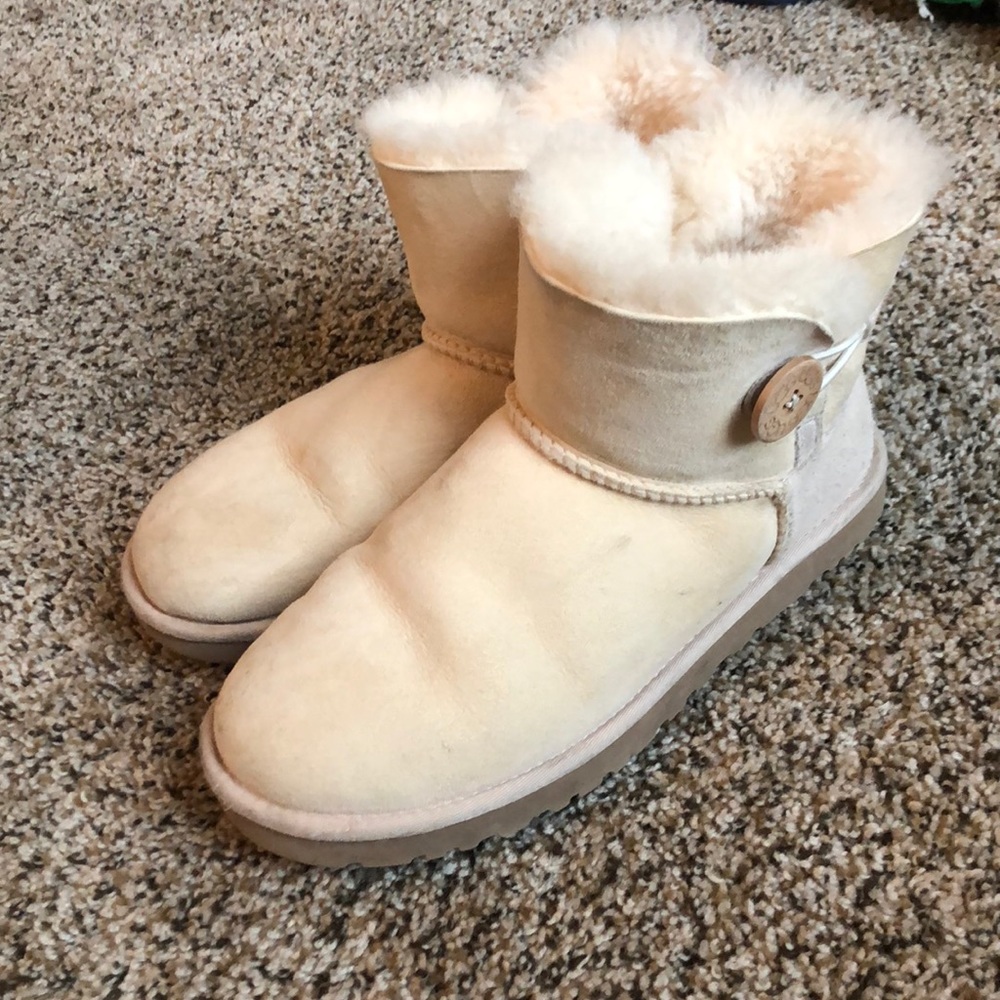 Cream Ugg’s